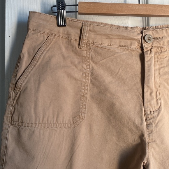 Mountain Warehouse Country to Coast tan khaki shorts with pockets size 10 - Picture 2 of 10